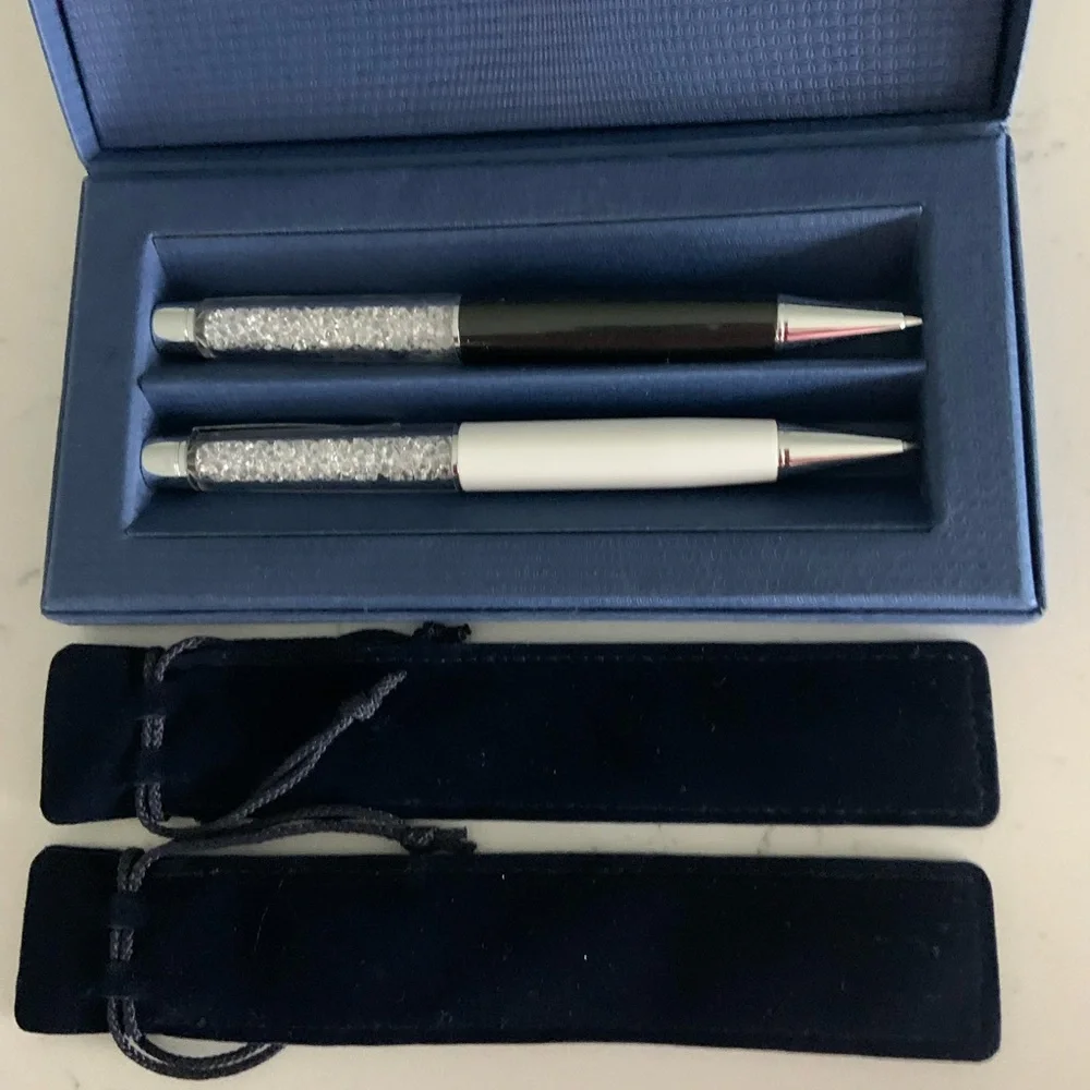 New in Box Swarovski Bling Black & Blue Pen Set - Picture 2 of 3